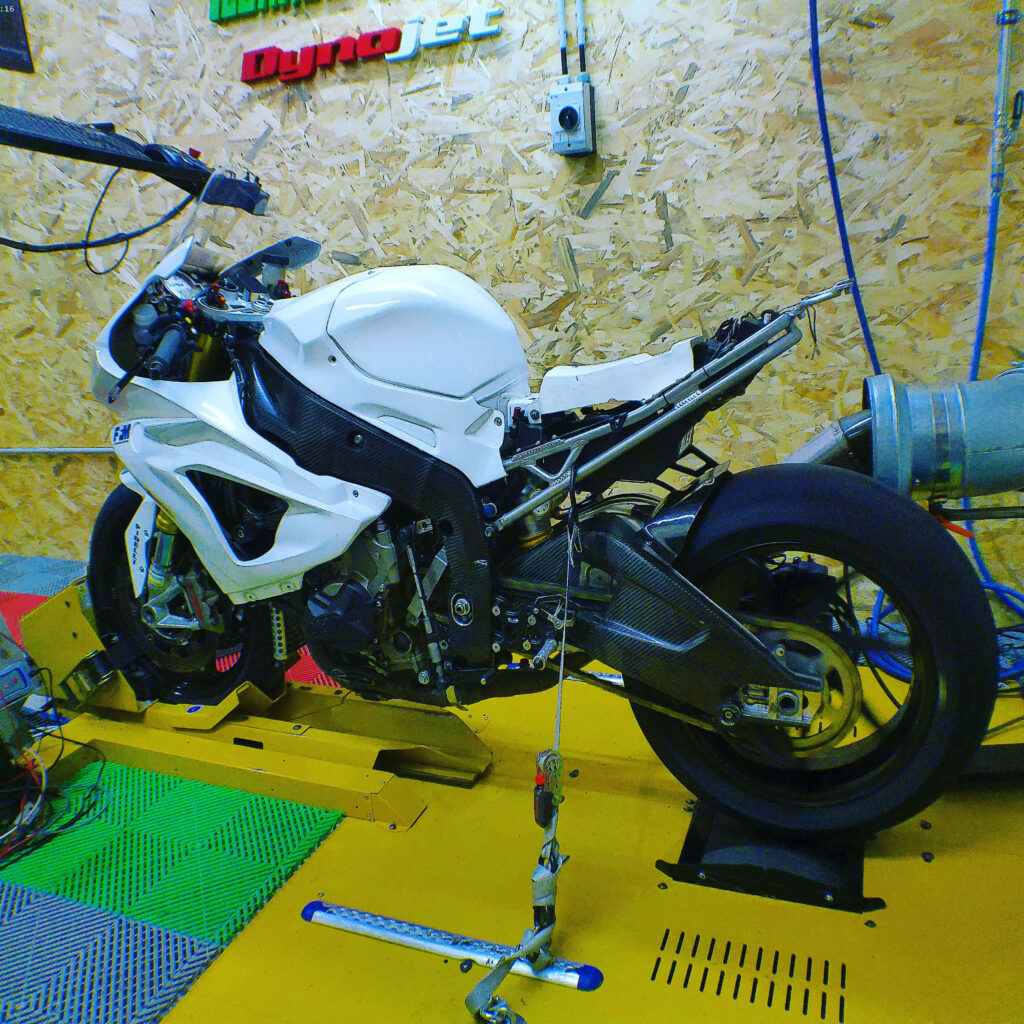 BMW S1000RR HP4 banc de puissance alsace