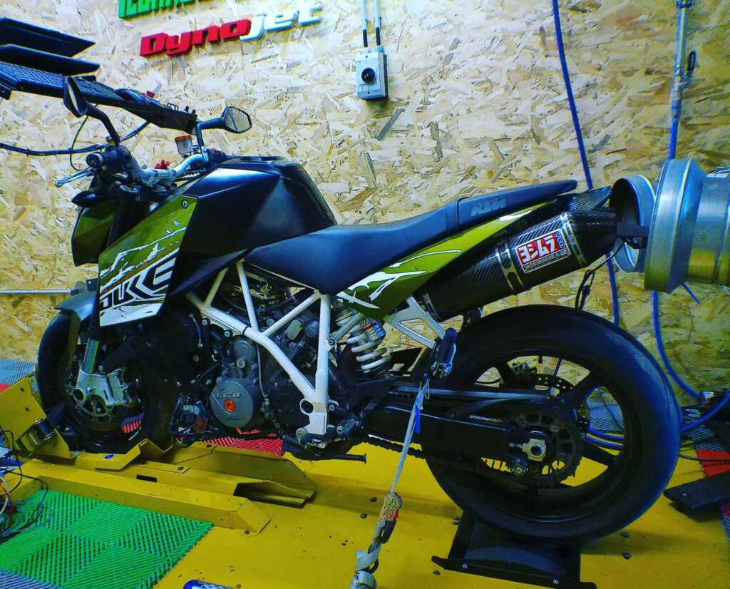 Reprogrammation moteur KTM DUKE 990 banc puissance