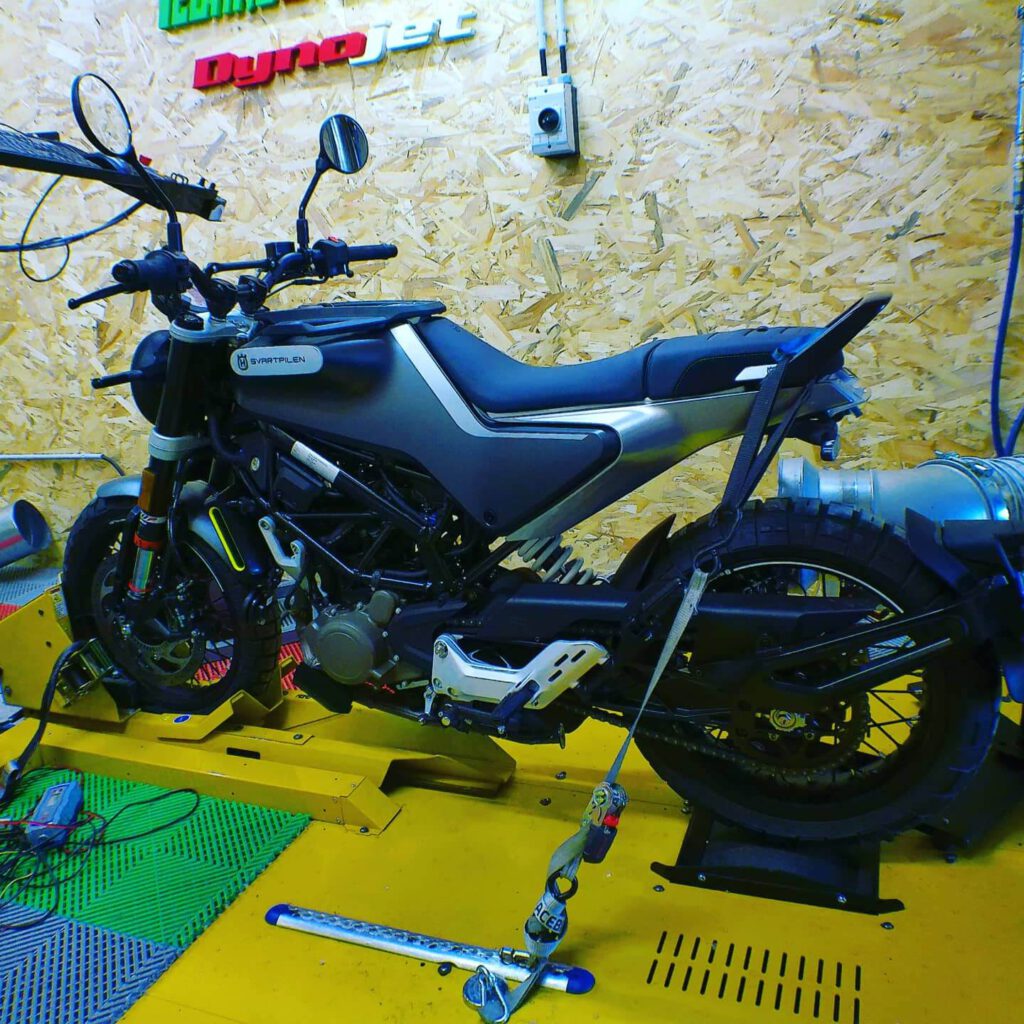 husqvarna svartpilen 125 reprogrammation