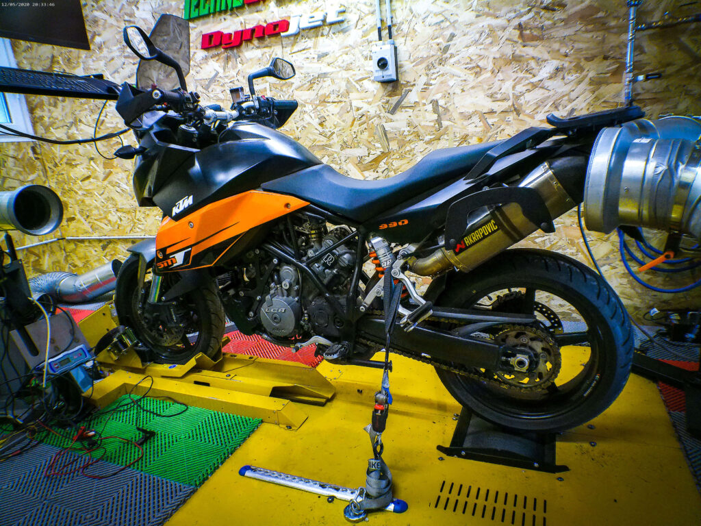 Reprogrammation moteur KTM Duke 990 SMR Stage 1