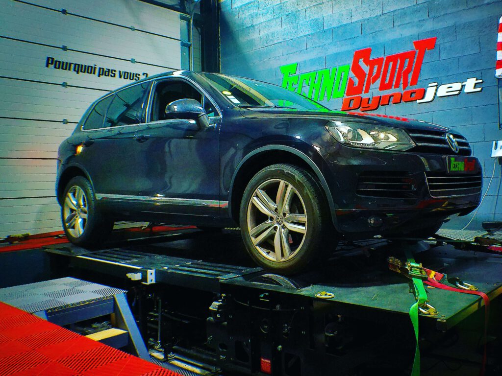 Reprogrammation moteur 
TOUAREG 3L TDI 240CV