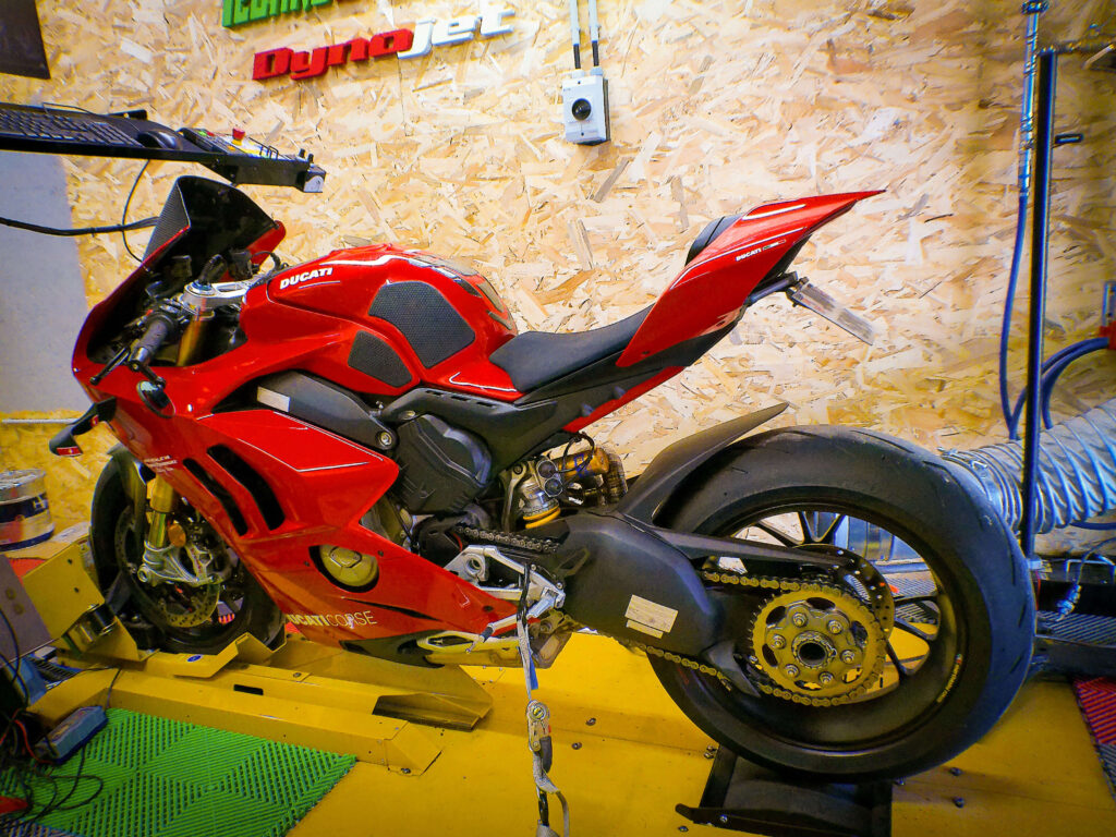 Cartographie moteur Ducati Panigale V4S Stage 1