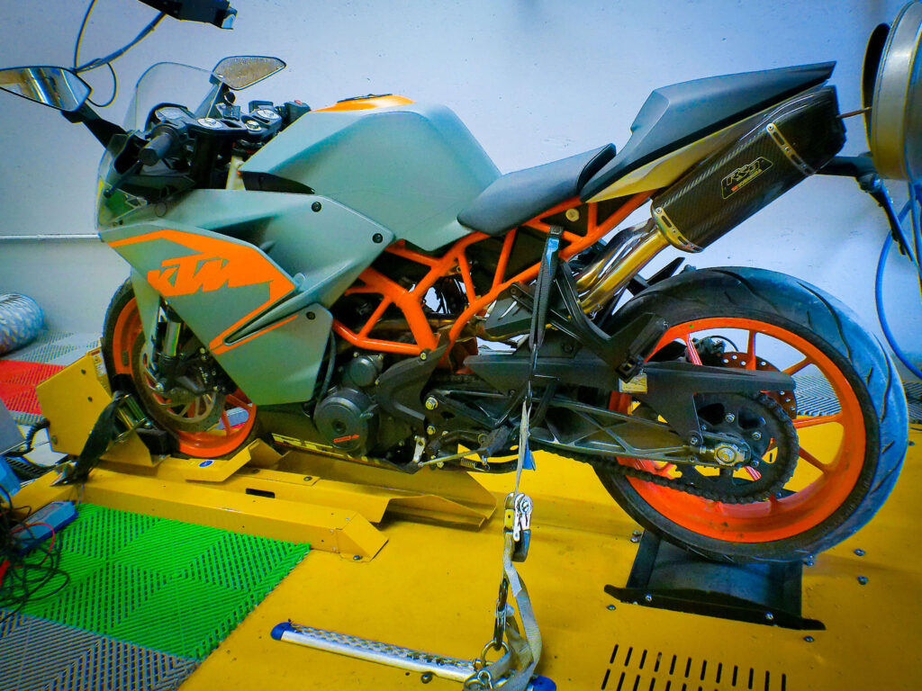 reprogrammation moteur KTM DUKE 390 Stage 1