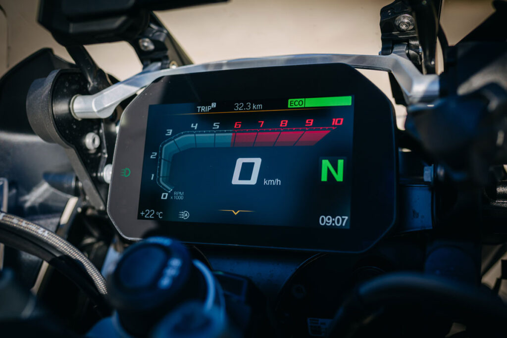 Réparation compteur TFT BMW