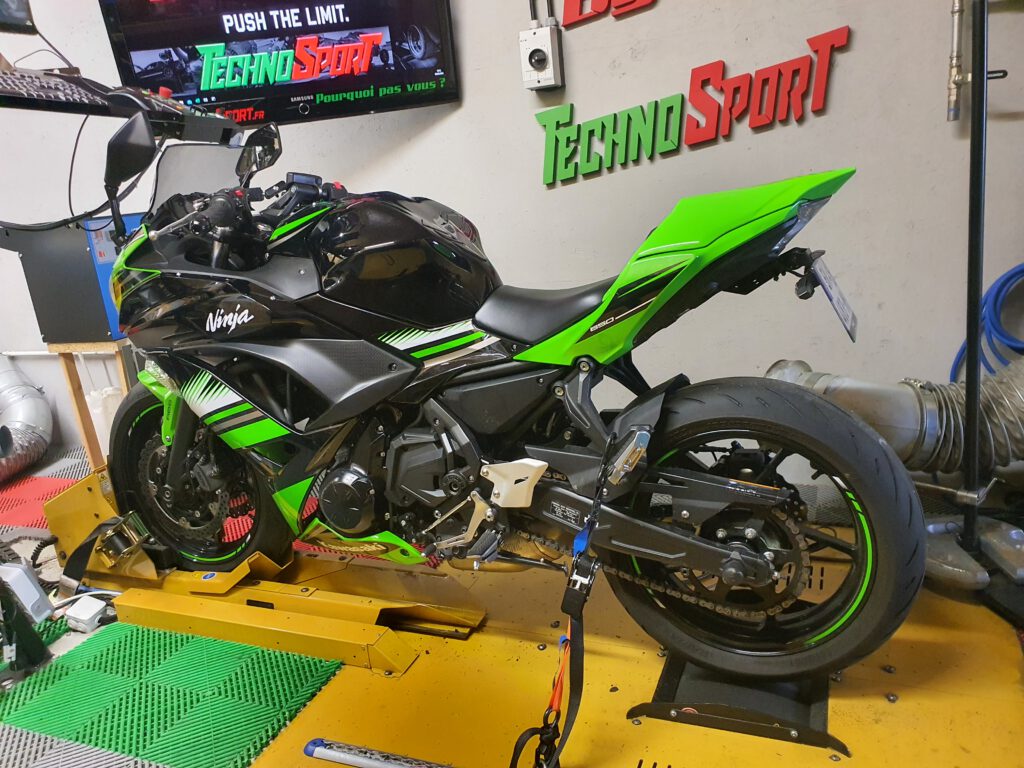 Reprogrammation moteur Kawasaki ninja 650