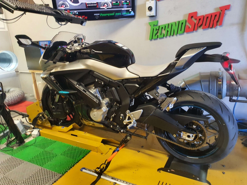 Reprogrammation moteur CF MOTO 675 SR-R